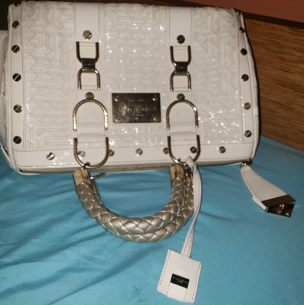 Versace Madonna Vernice Winter White Boston Bag - Picture 5 of 8